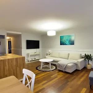 Family Parking 2 Bathrooms 300 M Sea Apartament